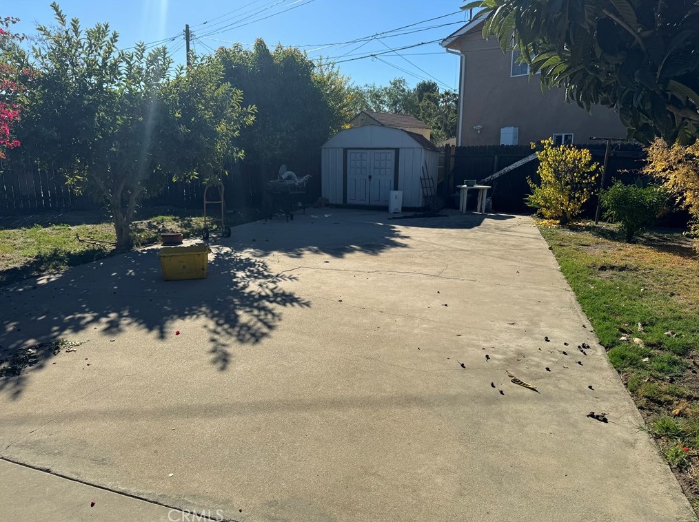 9713 Amboy Ave, Los Angeles CA  91331-4118 exterior
