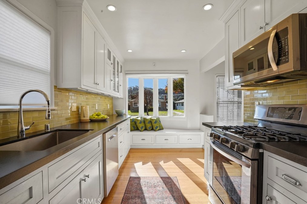 5645 Bowesfield St, Los Angeles CA  90016-5018 exterior