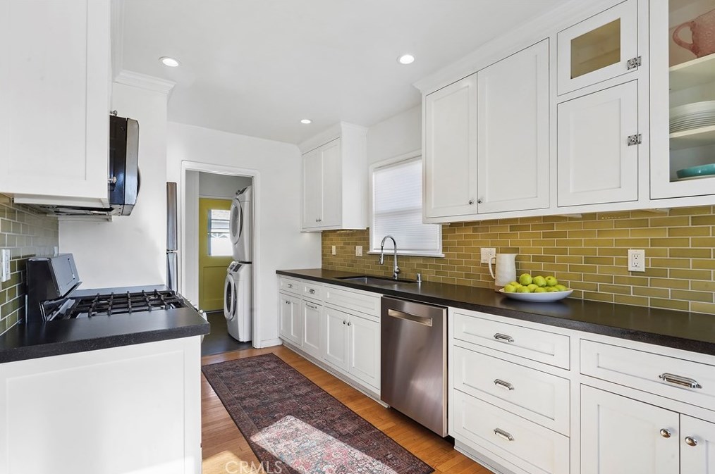 5645 Bowesfield St, Los Angeles CA  90016-5018 exterior