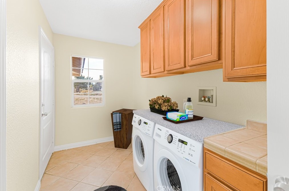 9791 Anaconda Ave, Hesperia CA  92344-0556 exterior