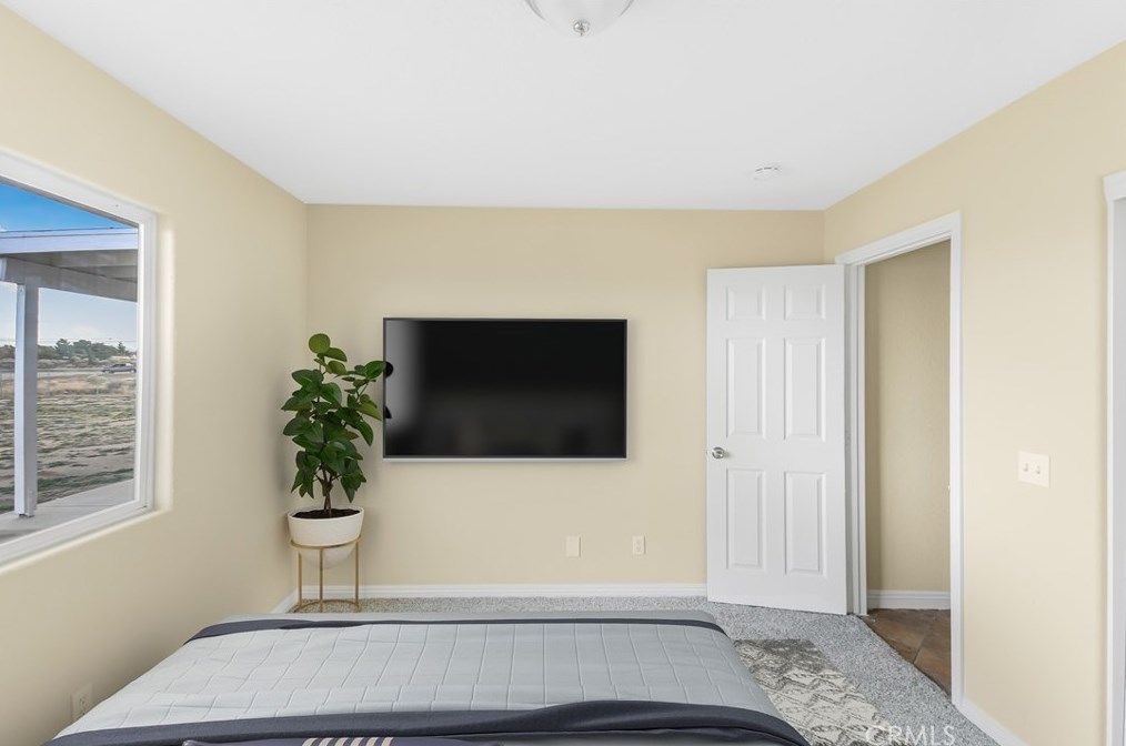 9791 Anaconda Ave, Hesperia CA  92344-0556 exterior