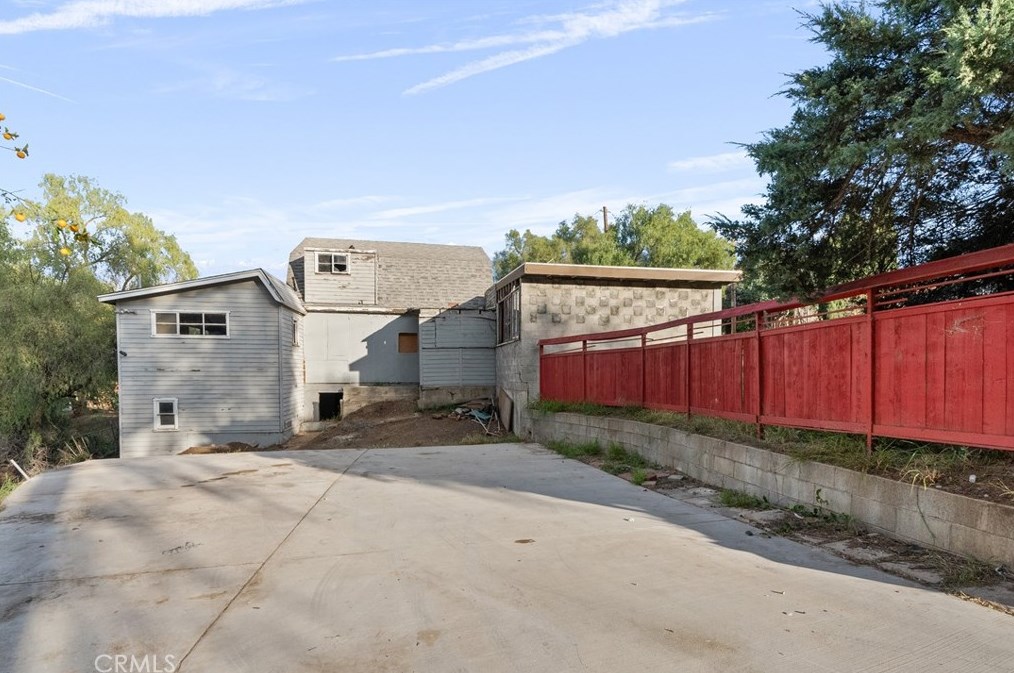 10791 Citrus Dr, Moorpark CA 93021-8700 exterior