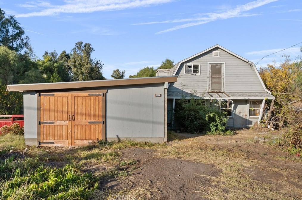 10791 Citrus Dr, Moorpark CA 93021-8700 exterior