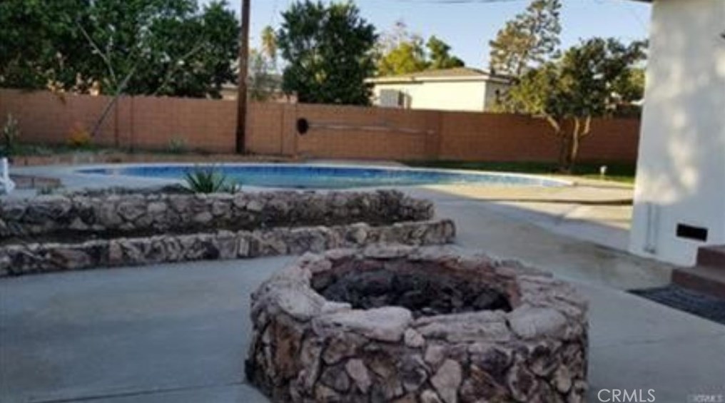 15007 Mankato St, San Fernando CA  91345-1629 exterior