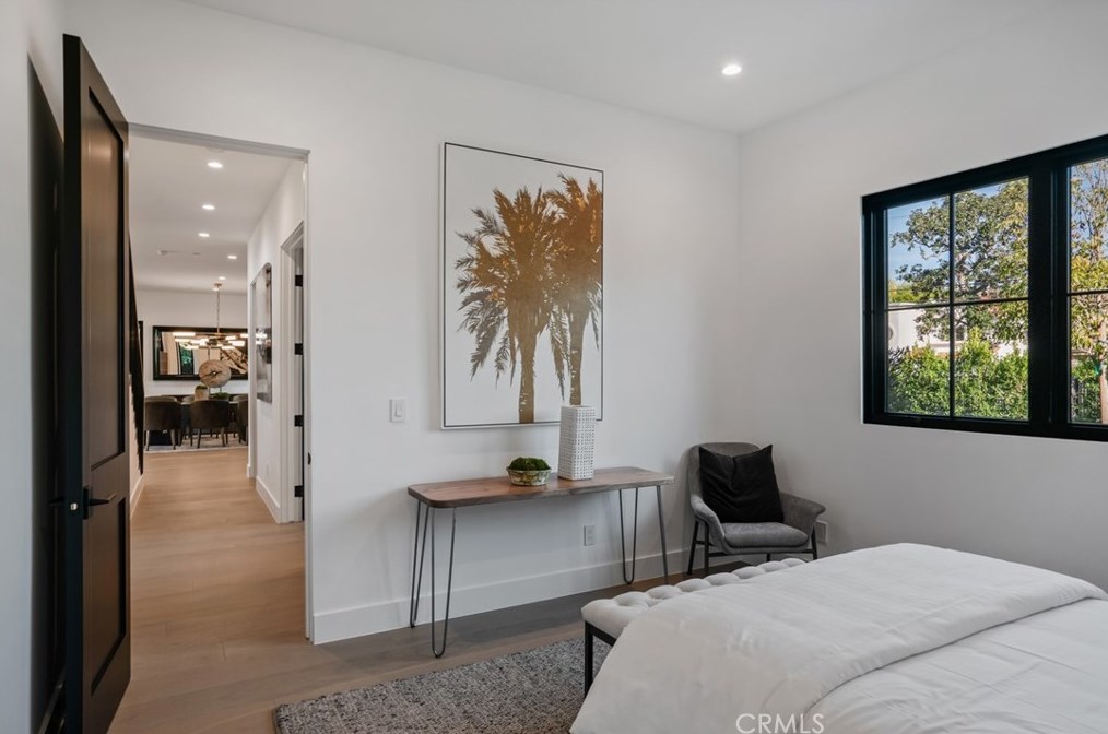 4955 Haskell Ave, Van Nuys CA  91436-1674 exterior