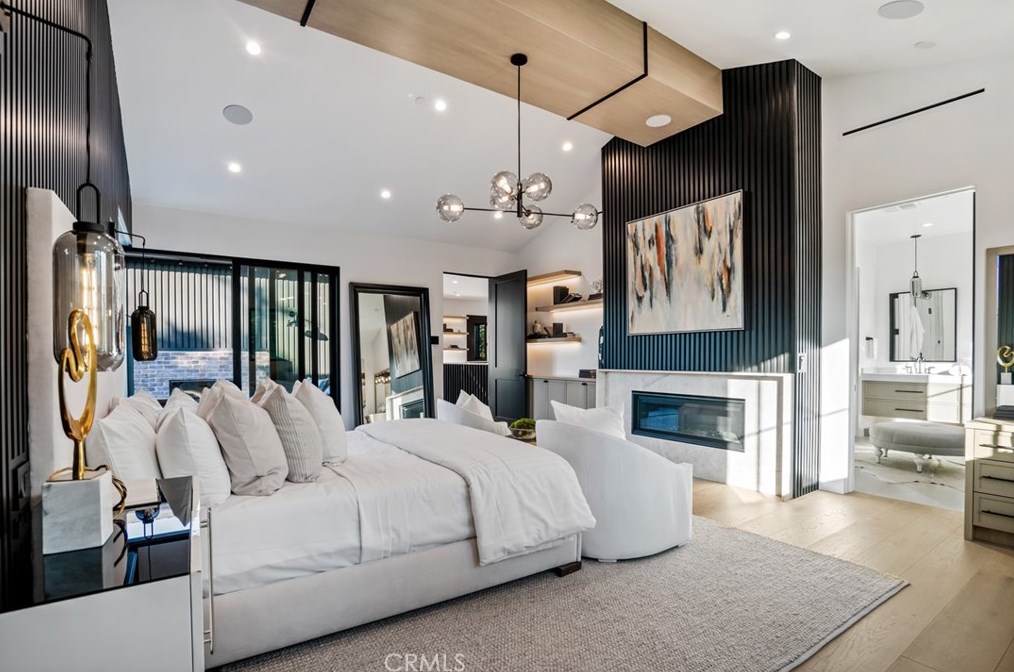 4955 Haskell Ave, Van Nuys CA  91436-1674 exterior