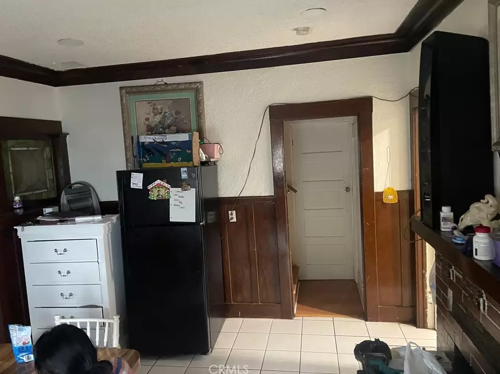 1536 33rd St, Los Angeles CA  90011-2219 exterior