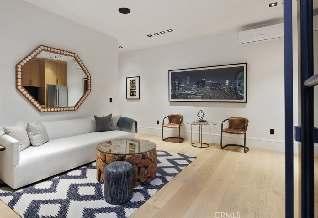 4508 Haskell Ave, Van Nuys CA  91436-3148 exterior