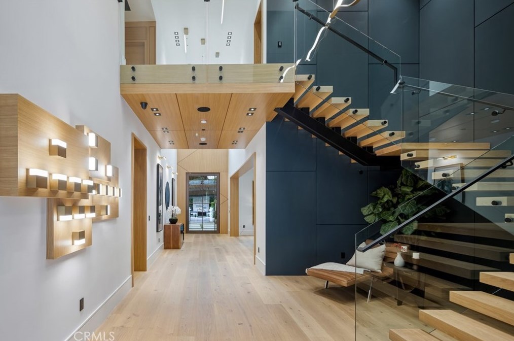 4508 Haskell Ave, Van Nuys CA  91436-3148 exterior