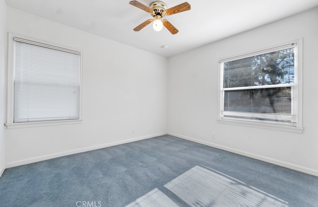 18343 Erwin St, Los Angeles CA  91335-7027 exterior