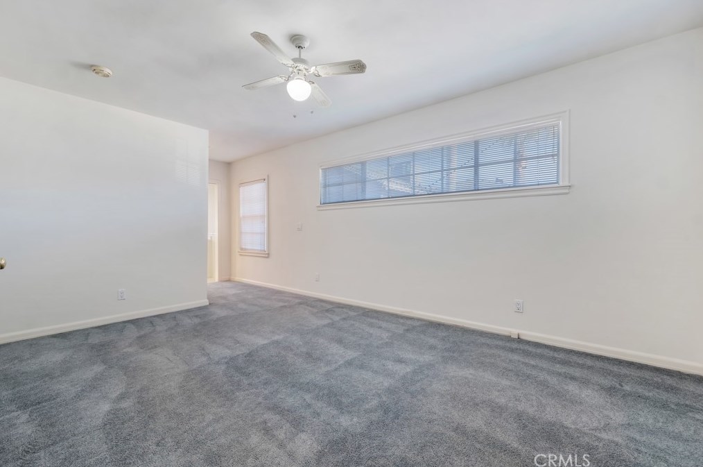 18343 Erwin St, Los Angeles CA  91335-7027 exterior