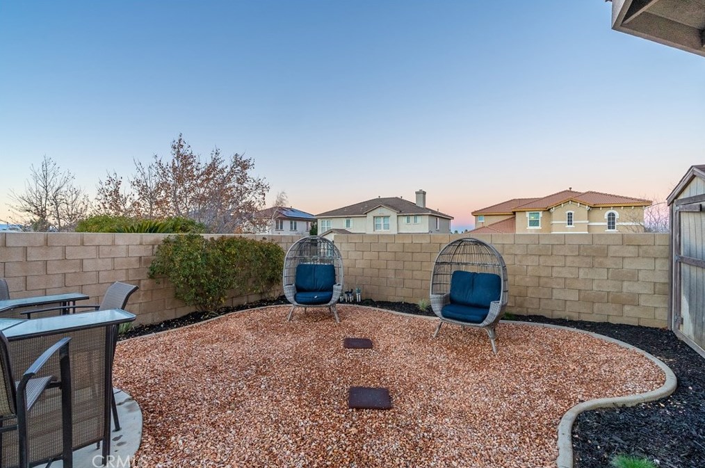 39943 Sunstar St, Palmdale CA  93551-5705 exterior