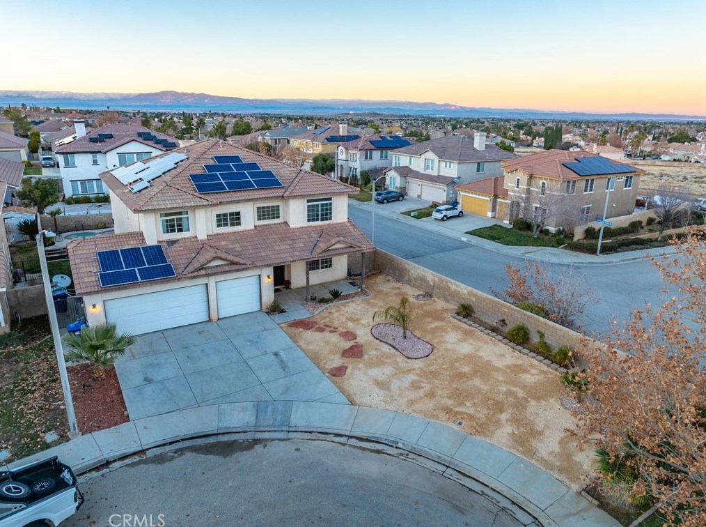 39943 Sunstar St, Palmdale CA  93551-5705 exterior