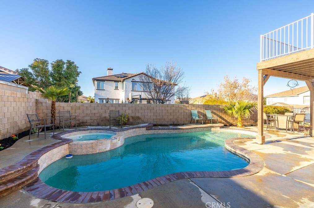 39943 Sunstar St, Palmdale CA  93551-5705 exterior