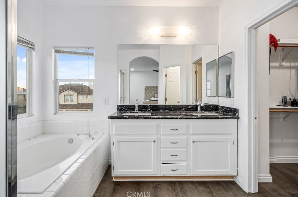 39943 Sunstar St, Palmdale CA  93551-5705 exterior