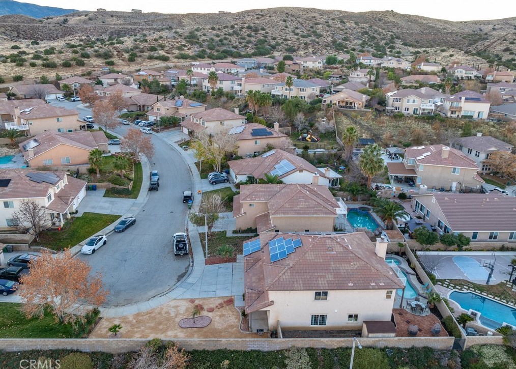 39943 Sunstar St, Palmdale CA  93551-5705 exterior