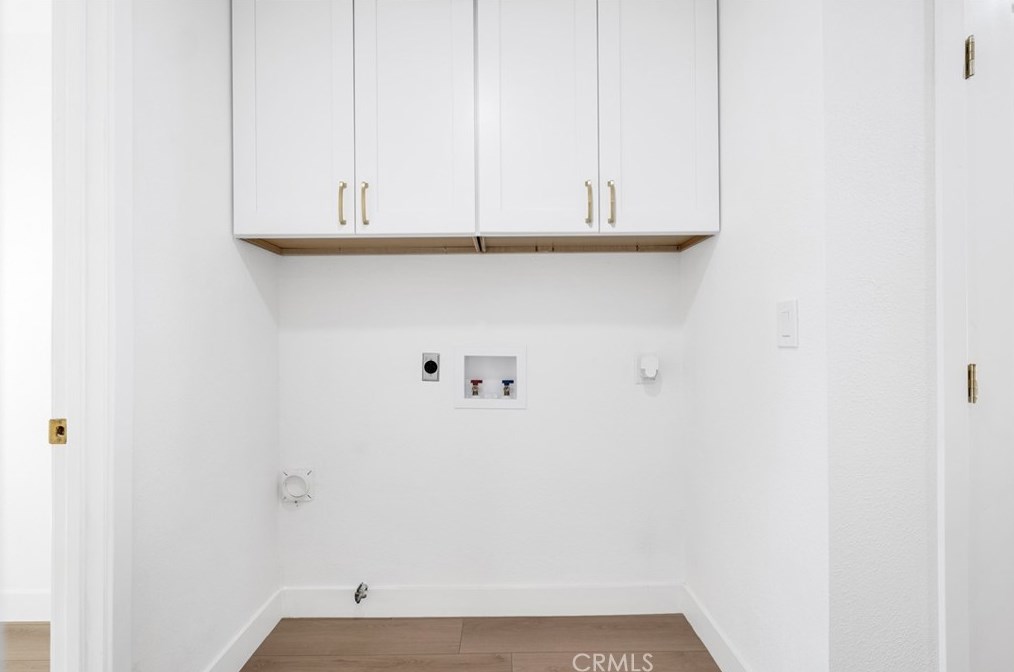 2739 Lakewood Pl, Thousand Oaks CA 91361-3310 exterior