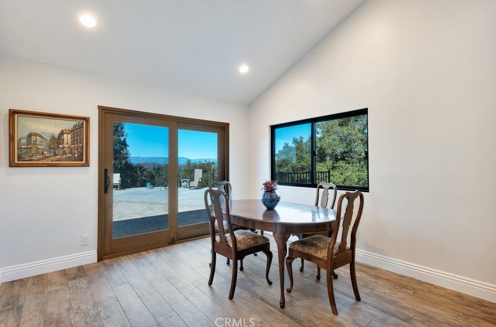 344 Corrine Hill Ct, Thousand Oaks CA  91320-4104 exterior