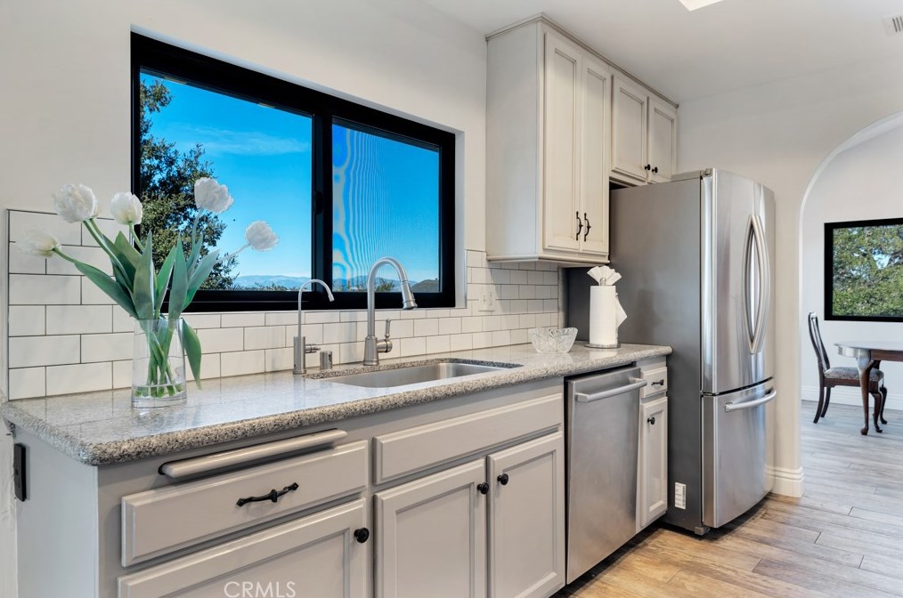 344 Corrine Hill Ct, Thousand Oaks CA  91320-4104 exterior