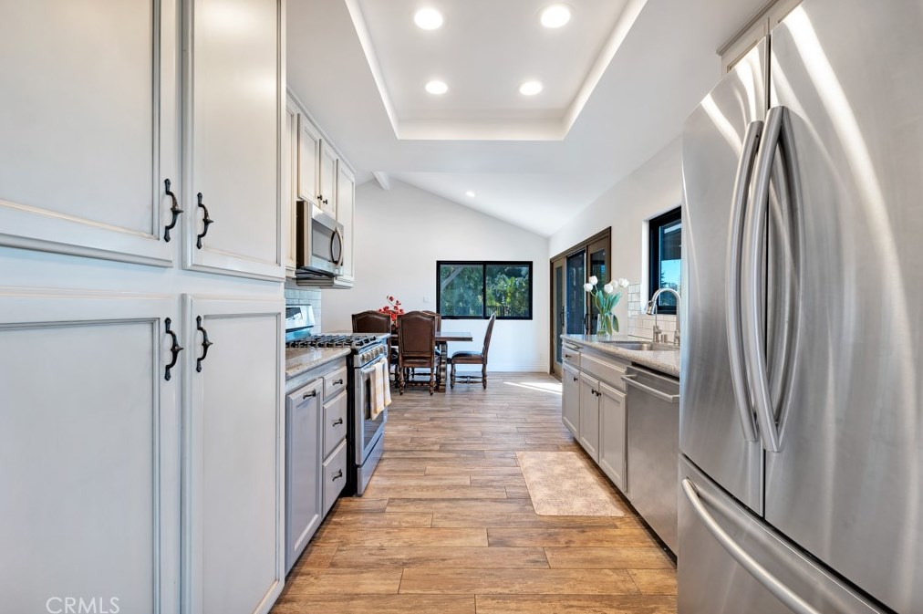 344 Corrine Hill Ct, Thousand Oaks CA  91320-4104 exterior