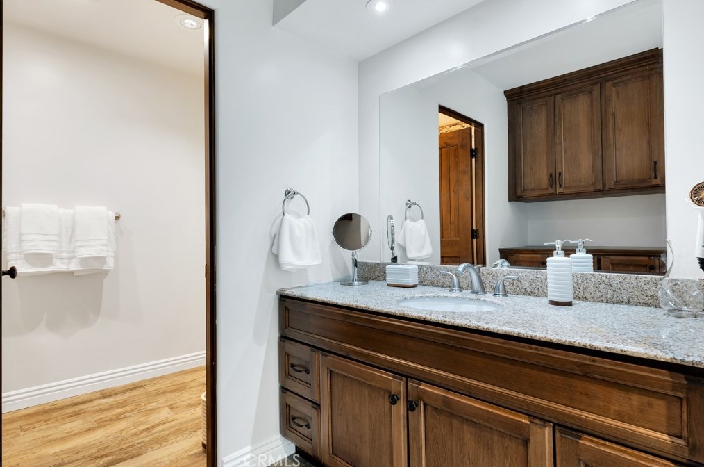 344 Corrine Hill Ct, Thousand Oaks CA  91320-4104 exterior