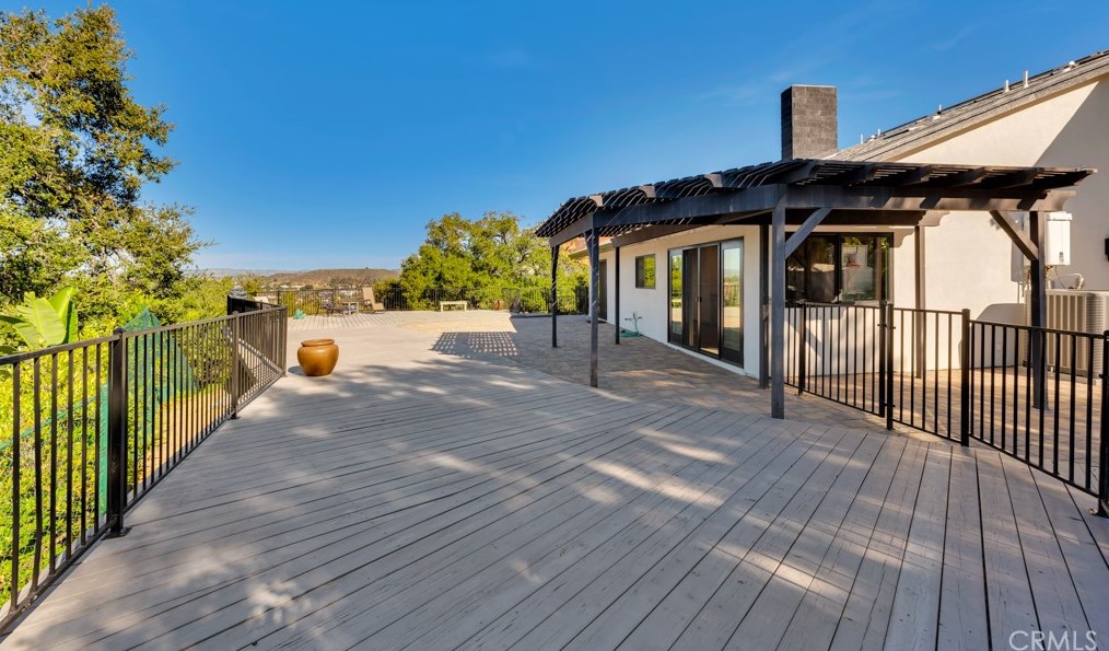 344 Corrine Hill Ct, Thousand Oaks CA  91320-4104 exterior