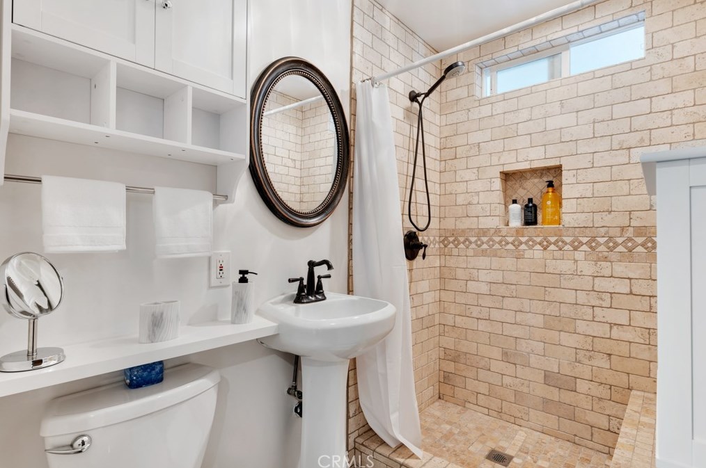 344 Corrine Hill Ct, Thousand Oaks CA  91320-4104 exterior