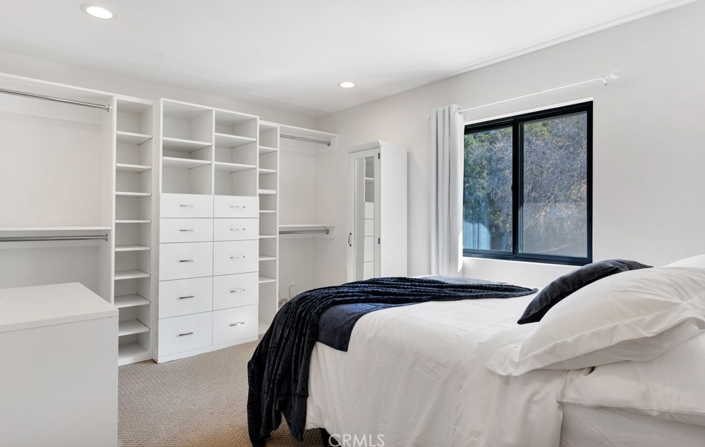 344 Corrine Hill Ct, Thousand Oaks CA  91320-4104 exterior