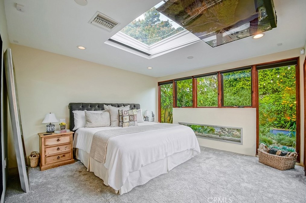 2564 Armacost Ave, Los Angeles CA  90064-2716 exterior
