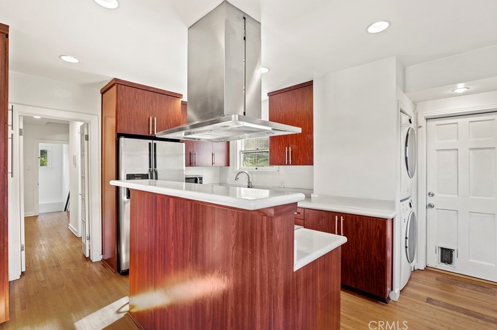 2559 Corralitas Dr, Los Angeles CA  90039-4002 exterior