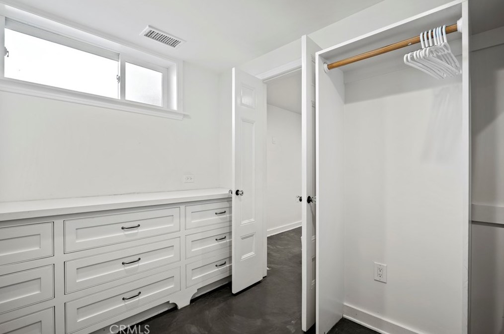 2559 Corralitas Dr, Los Angeles CA  90039-4002 exterior