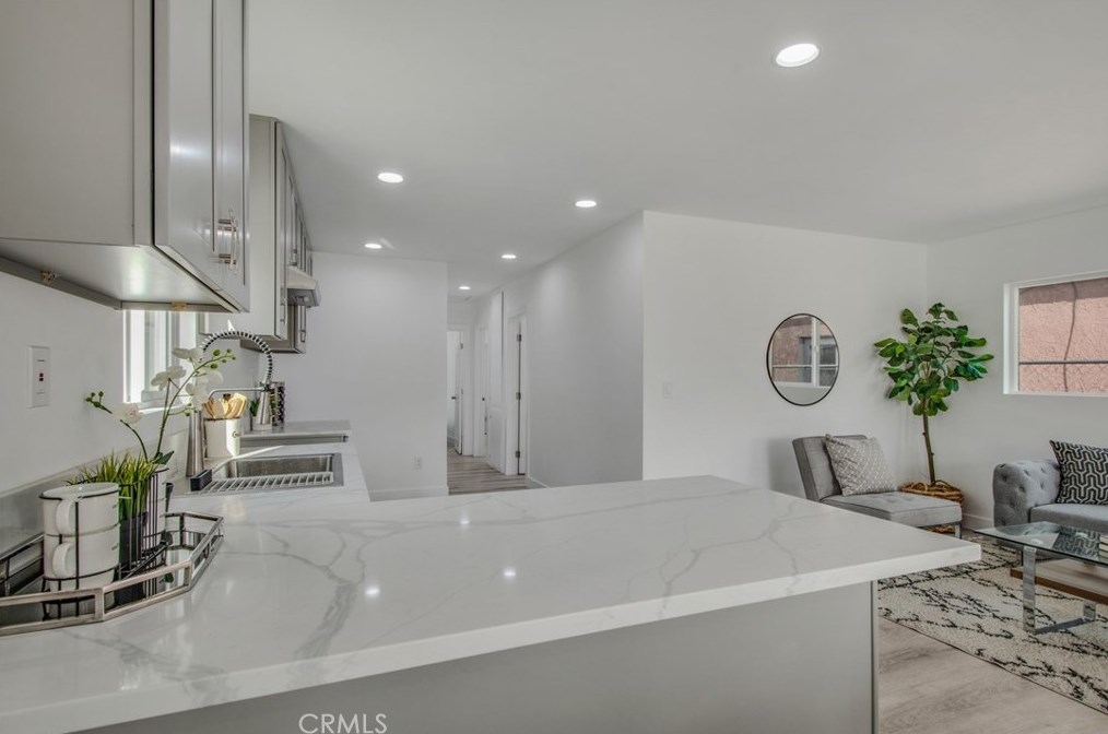 13279 Judd St, Los Angeles CA  91331-2424 exterior