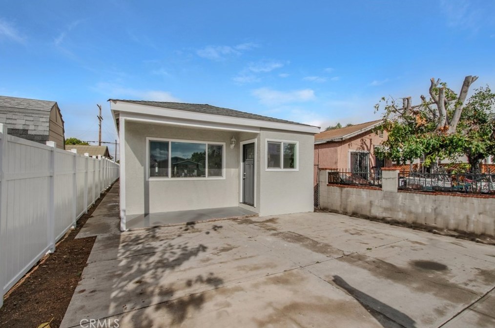 13279 Judd St, Los Angeles CA  91331-2424 exterior