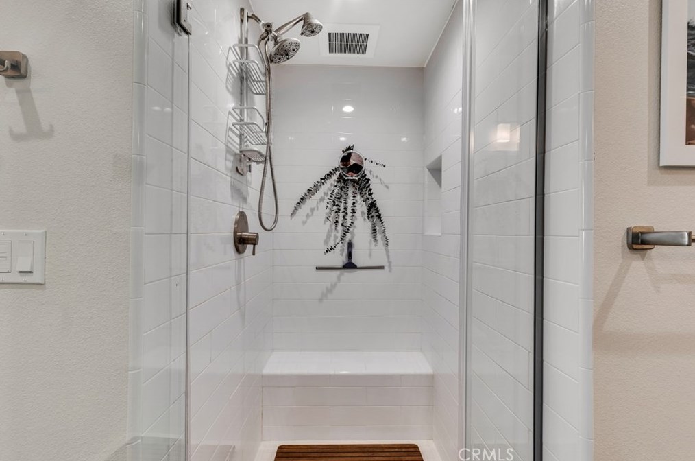 4018 Tradewinds Dr, Oxnard CA  93035-0014 exterior