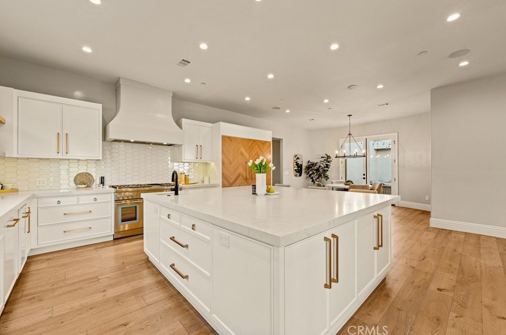 13248 Nightsky Dr, Camarillo CA  93012-9266 exterior