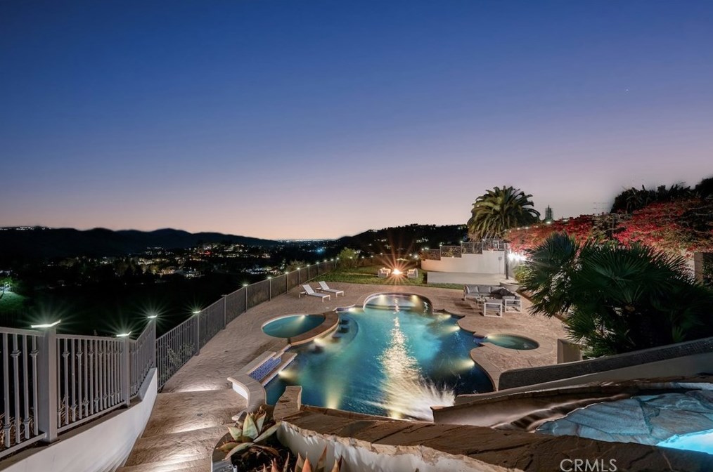 13248 Nightsky Dr, Camarillo CA  93012-9266 exterior