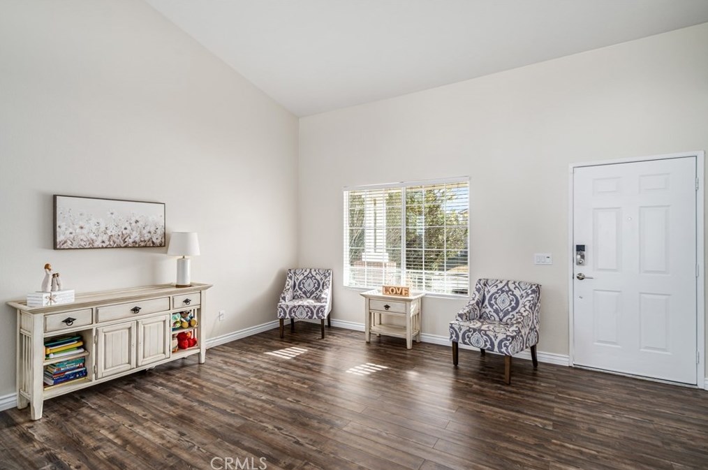38437 Cougar Pass, Palmdale CA  93551-5017 exterior