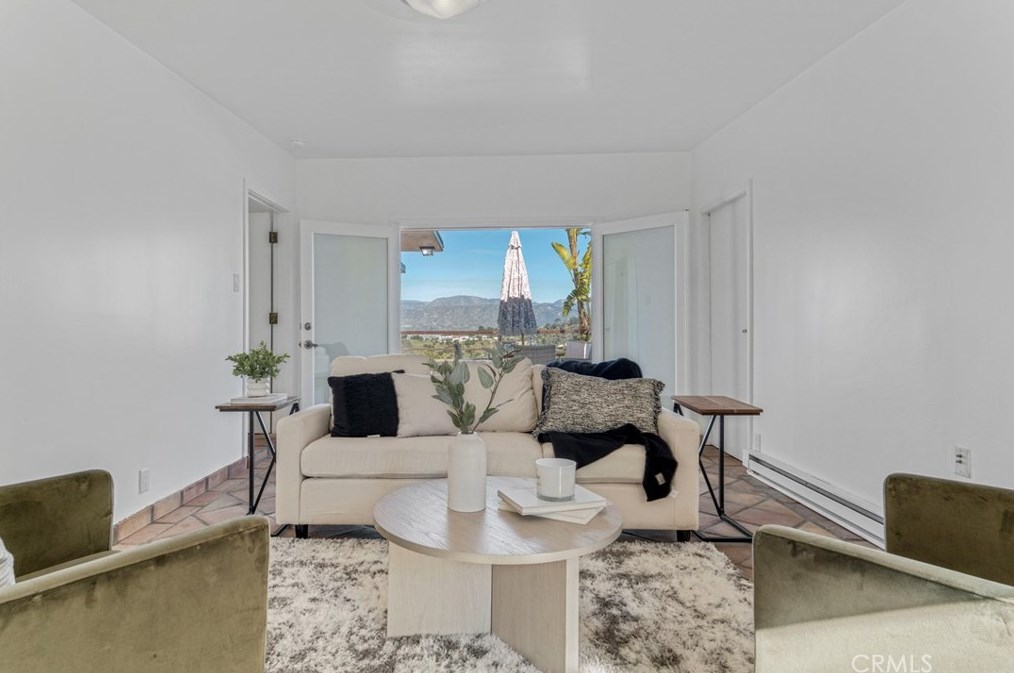 8600 Skyline Dr, Los Angeles CA  90046-1420 exterior