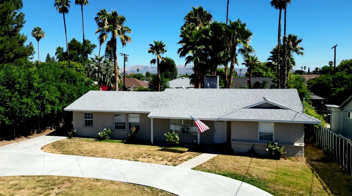 18635 Lanark St, Los Angeles CA  91335-1234 exterior