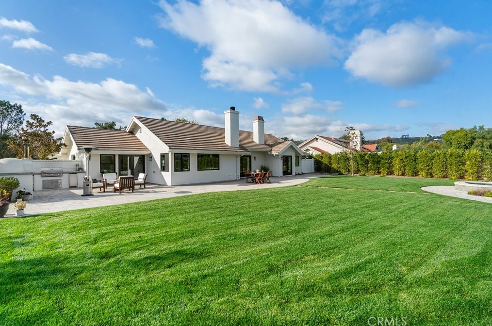 1810 Via Latina Dr, Camarillo CA  93012-8826 exterior