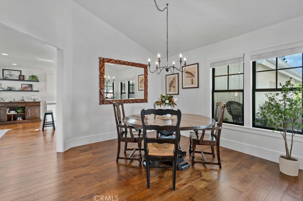 1810 Via Latina Dr, Camarillo CA  93012-8826 exterior