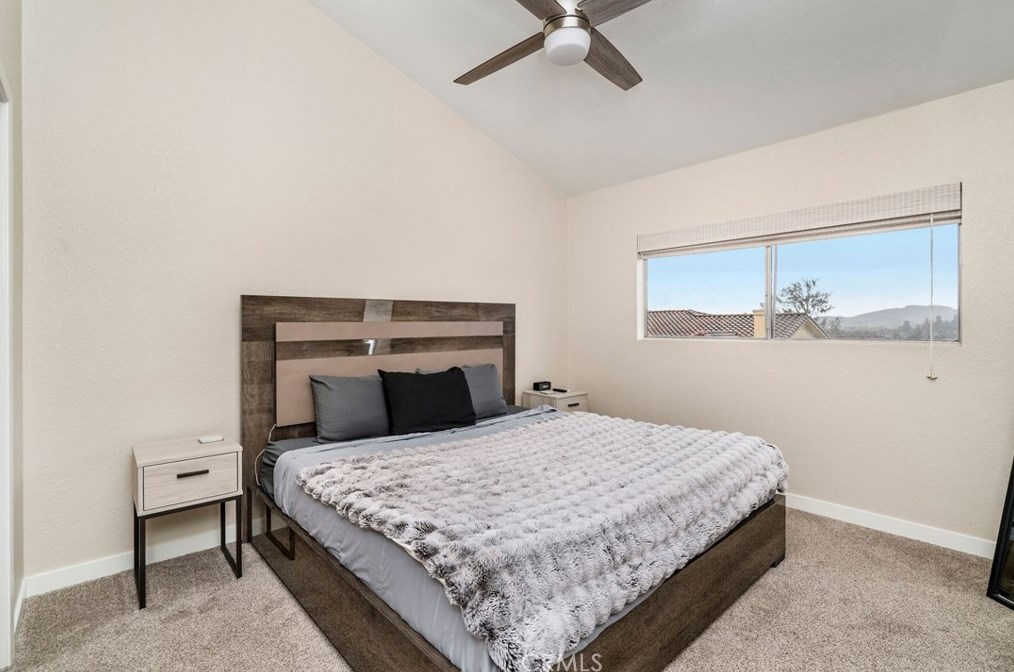 1209 Ramona Dr, Thousand Oaks CA  91320-3534 exterior
