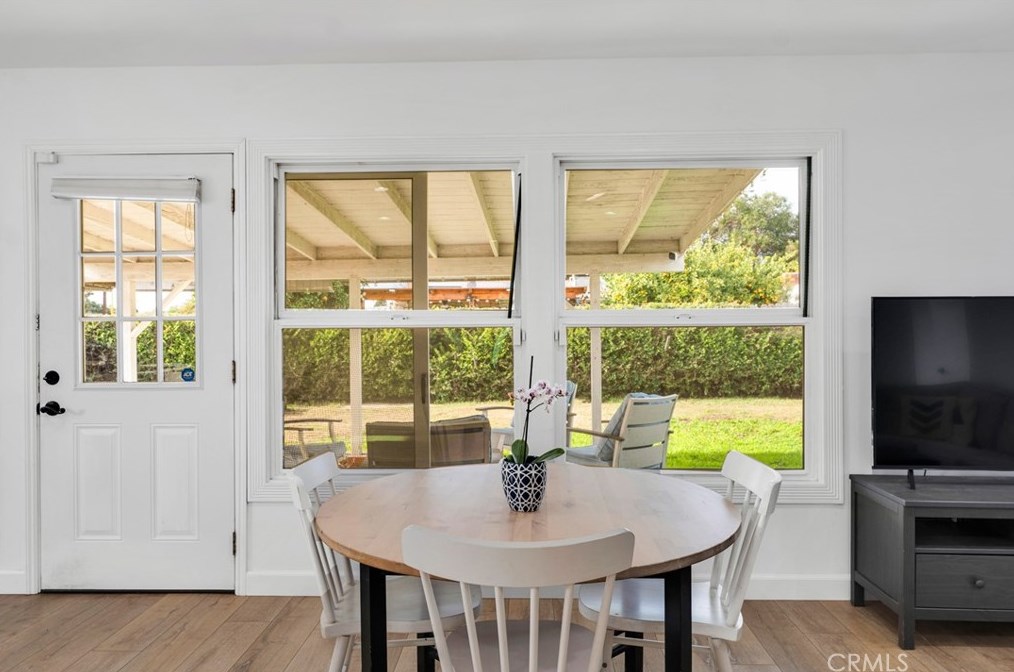 17869 Hemmingway St, Los Angeles CA  91335-2216 exterior