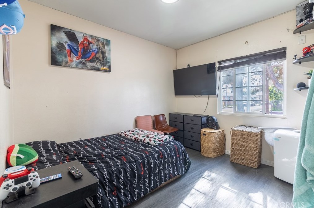 10419 Lou Dillon Ave, Los Angeles CA  90002-3751 exterior