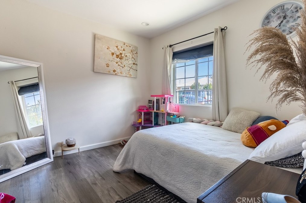 10419 Lou Dillon Ave, Los Angeles CA  90002-3751 exterior