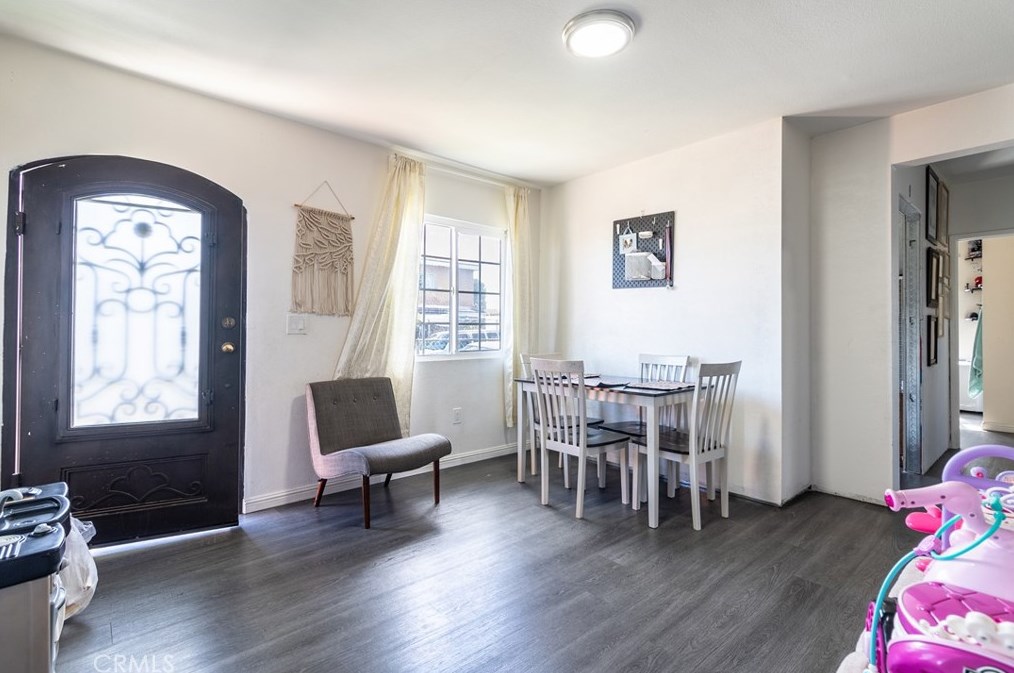 10419 Lou Dillon Ave, Los Angeles CA  90002-3751 exterior