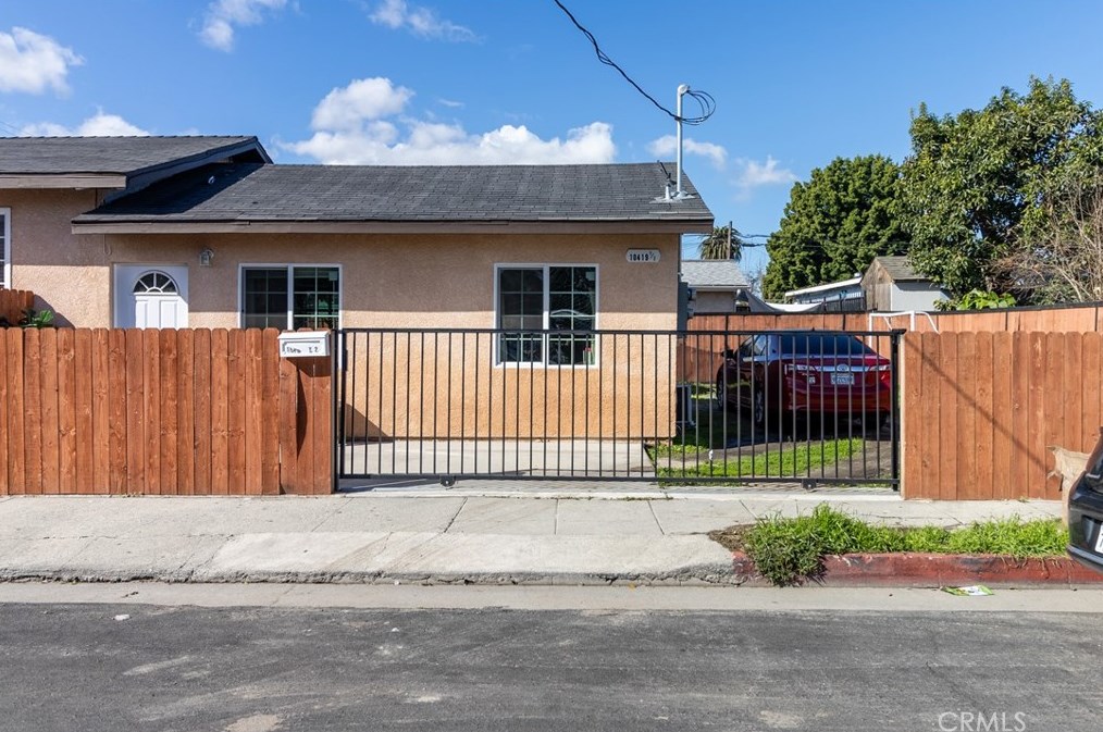 10419 Lou Dillon Ave, Los Angeles CA  90002-3751 exterior
