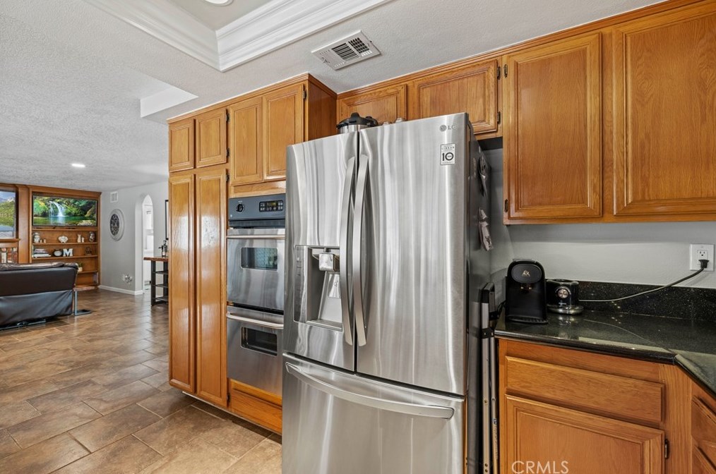 28877 Shadow Valley Ln, Santa Clarita CA  91390-1265 exterior