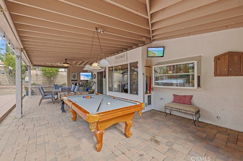 28877 Shadow Valley Ln, Santa Clarita CA  91390-1265 exterior