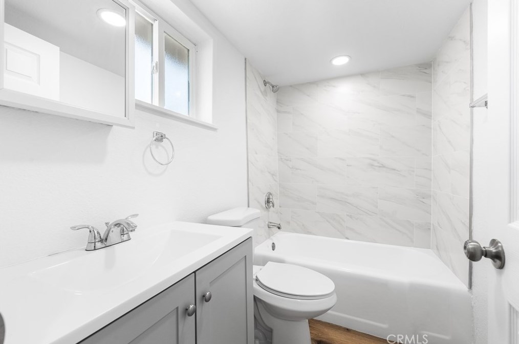 2836 Dixie St, Tropico Village CA  93560-6174 exterior